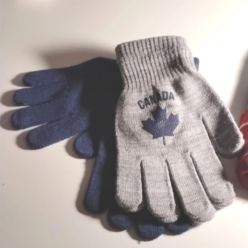 Winter Clothes - Picture 2 of 7